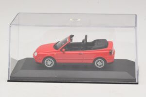 Volkswagen Golf Mk4 Cabriolet Vermelho Edição Concessionário Minichamps 1:43 GOLF006 Metal - imagem 4 de 5