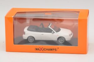 Volkswagen Golf Mk4 Cabriolet Branco Maxichamps 1:43 940058330 Metal - imagem 5 de 5