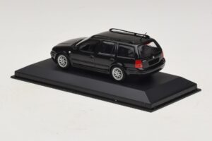 Volkswagen Golf Mk4 Variant Sport Highline BBS Edition Preto Minichamps 1:43 GOLF008 Metal - imagem 3 de 5