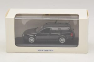 Volkswagen Golf Mk4 Variant Sport Highline BBS Edition Preto Minichamps 1:43 GOLF008 Metal - imagem 5 de 5