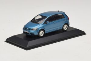 Volkswagen Golf Plus Mk5 Azul Metálico Caixa De Substituição Minichamps 1:43 GOLF02-R1 Metal - imagem 2 de 5