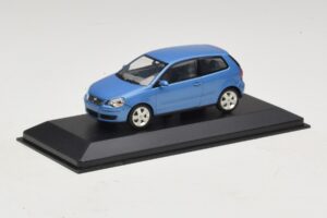 Volkswagen Polo 9N3 Azul Minichamps 1:43 POLO001 Metal - imagem 2 de 5