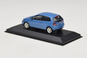 Volkswagen Polo 9N3 Azul Minichamps 1:43 POLO001 Metal - imagem 3 de 5