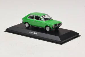 Volkswagen Polo Mk1 Verde Maxichamps 1:43 940050501 Metal - imagem 3 de 5
