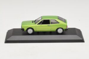 Volkswagen Scirocco Mk1 Verde Metálico Caixa de Substituição Maxichamps 1:43 940050420-R1 Metal
