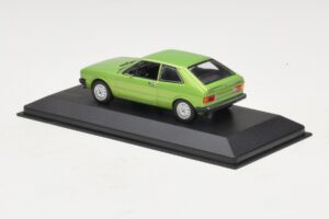 Volkswagen Scirocco Mk1 Verde Metálico Caixa de Substituição Maxichamps 1:43 940050420-R1 Metal - imagem 3 de 5