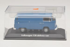 Volkswagen T2b Carrinha De Entregas Azul Maxichamps 1:43 940053061 Metal - imagem 4 de 5