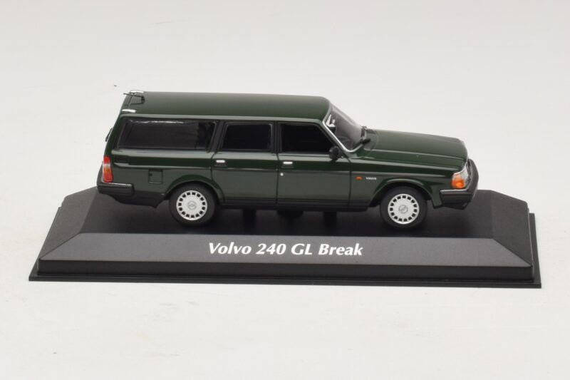 Volvo 240 GL Carrinha Verde Escuro Maxichamps 1:43 940171411 Metal